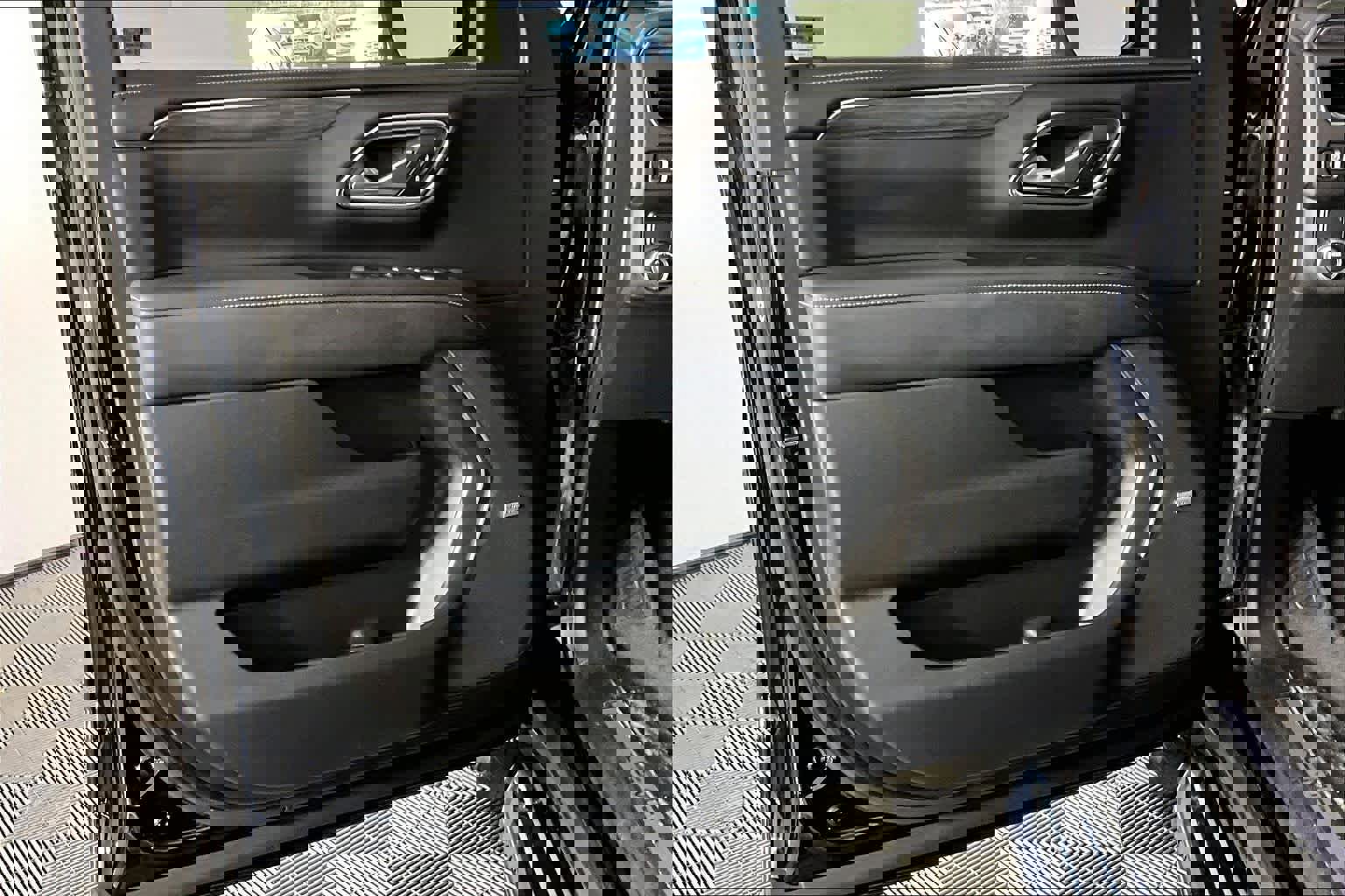 Certified 2022 GMC Yukon SLT w/ SLT Premium Package image 22