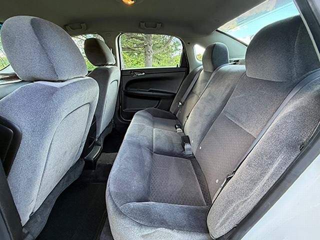 Used 2015 Chevrolet Impala Limited LS FWD image 13