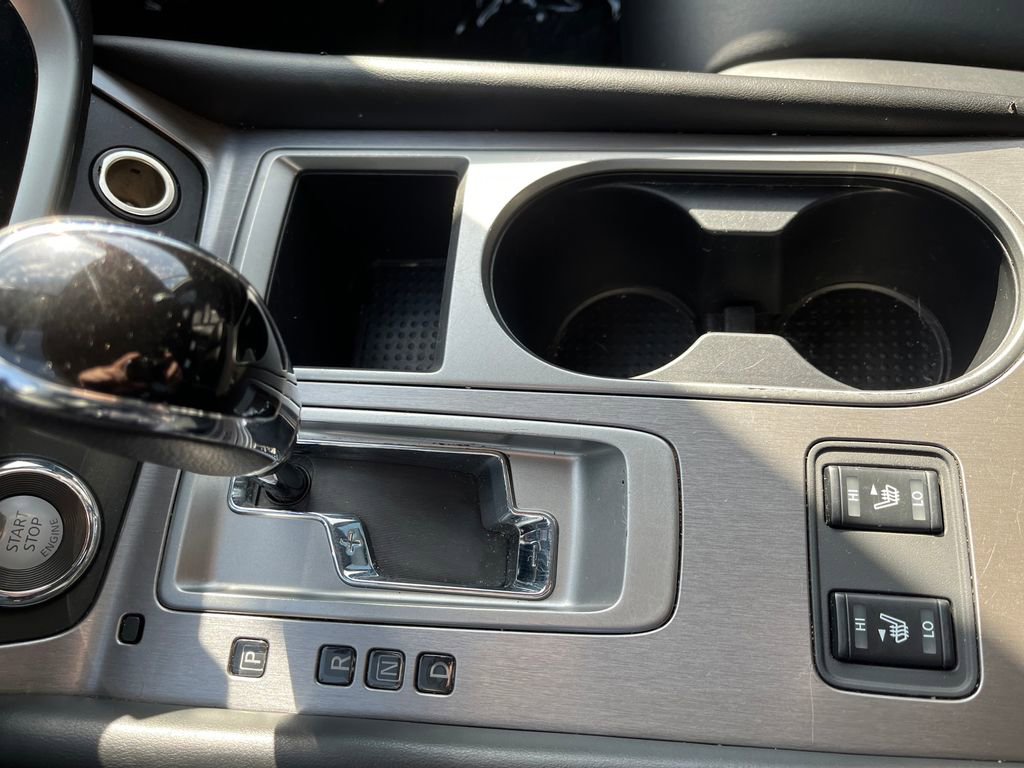 Used 2023 Nissan Murano SV AWD/4WD image 23