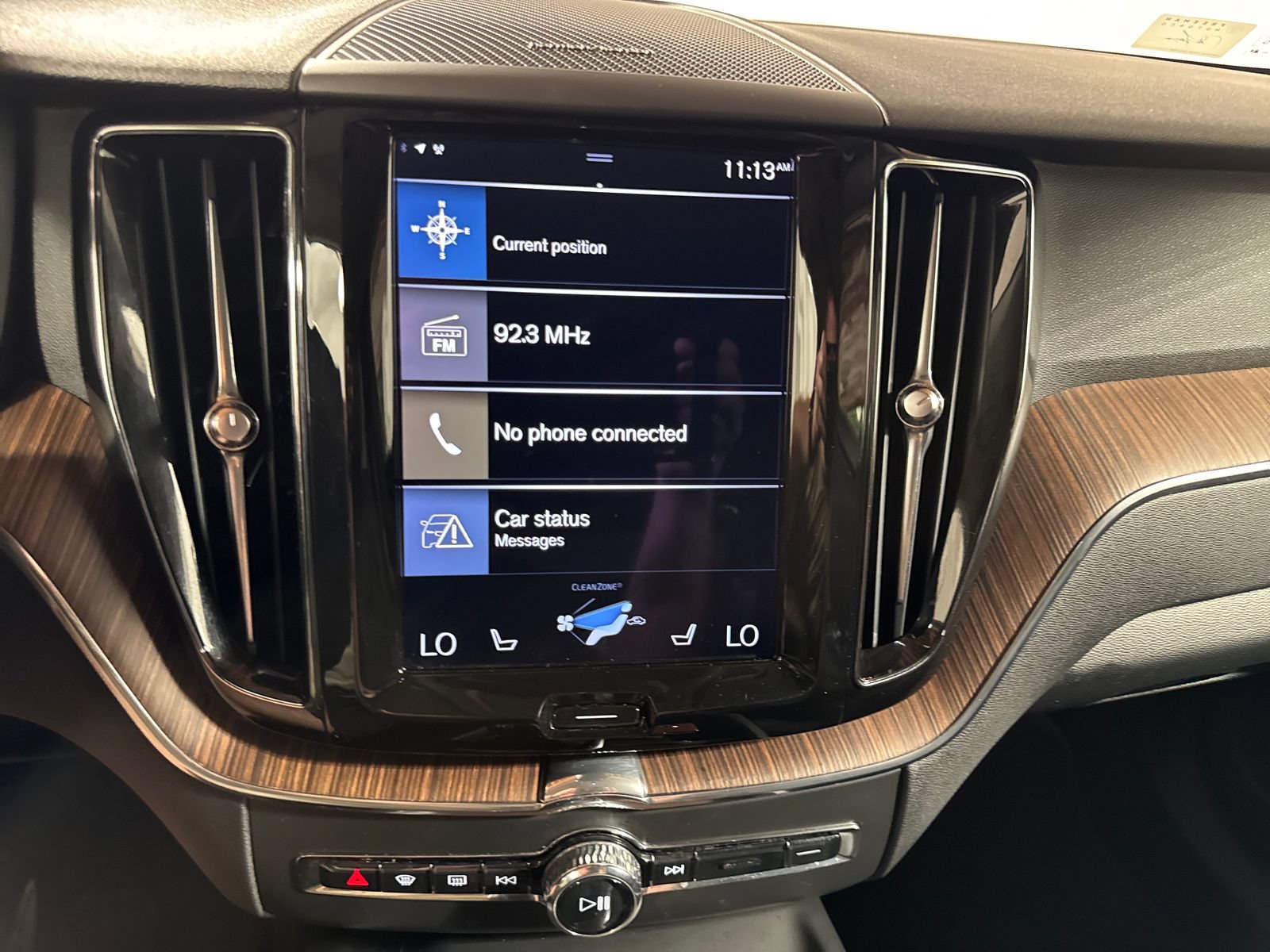 Used 2021 Volvo XC60 T5 Momentum w/ Advanced Package AWD/4WD image 21