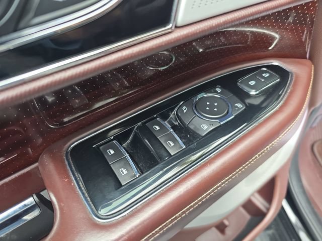 Used 2018 Lincoln Navigator L Black Label AWD/4WD image 17
