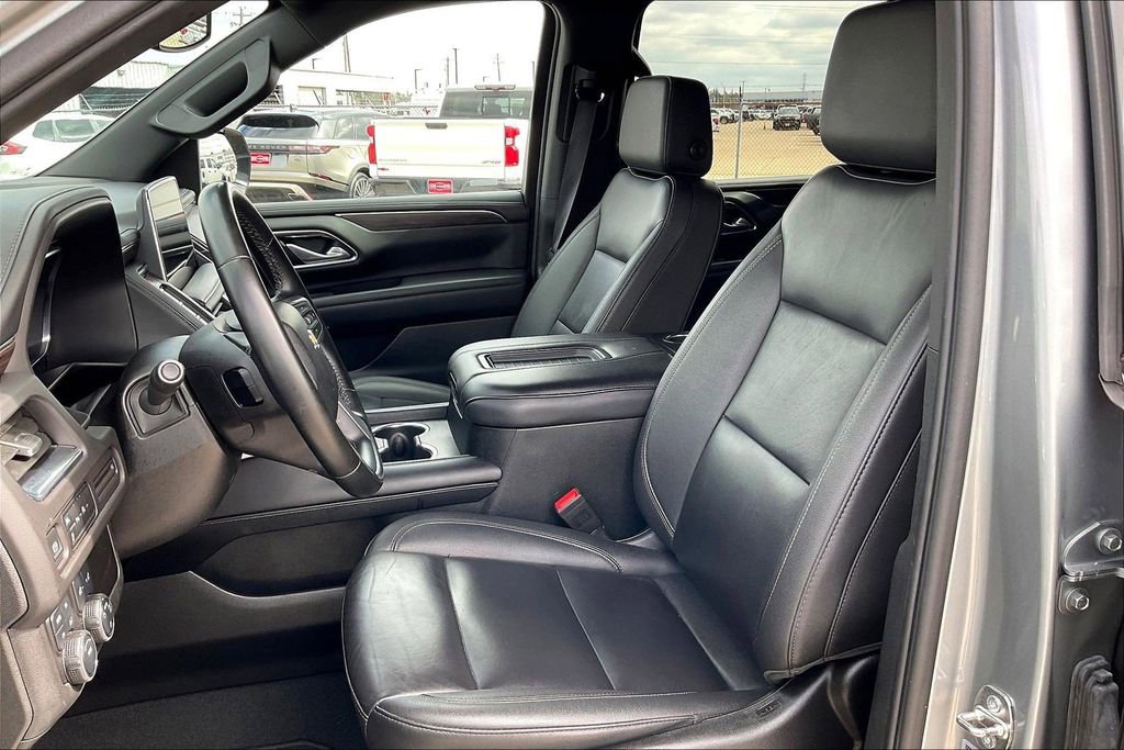 Used 2024 Chevrolet Suburban LT AWD/4WD image 18