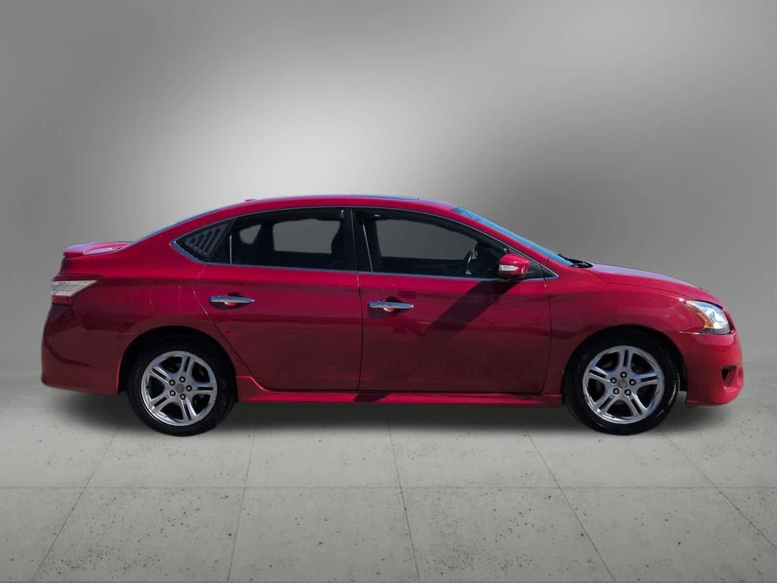 Used 2015 Nissan Sentra SR w/ SR Premium Package FWD image 7
