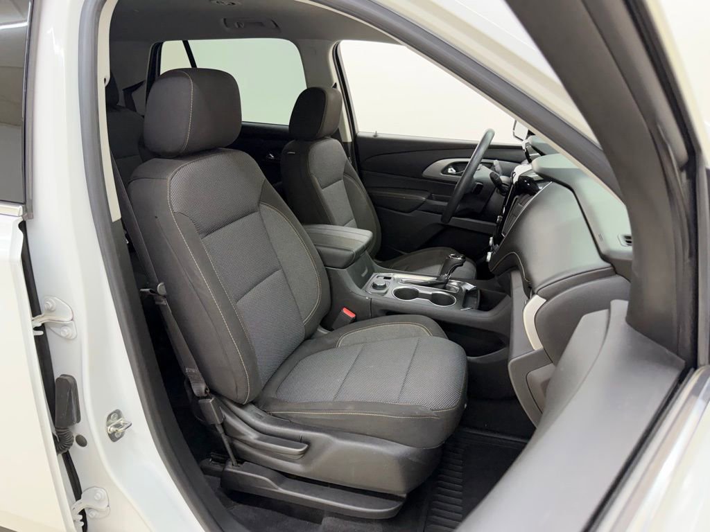 Used 2018 Chevrolet Traverse LS image 12