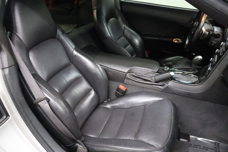 Used 2008 Chevrolet Corvette Coupe w/ Preferred Equipment Group RWD image 19