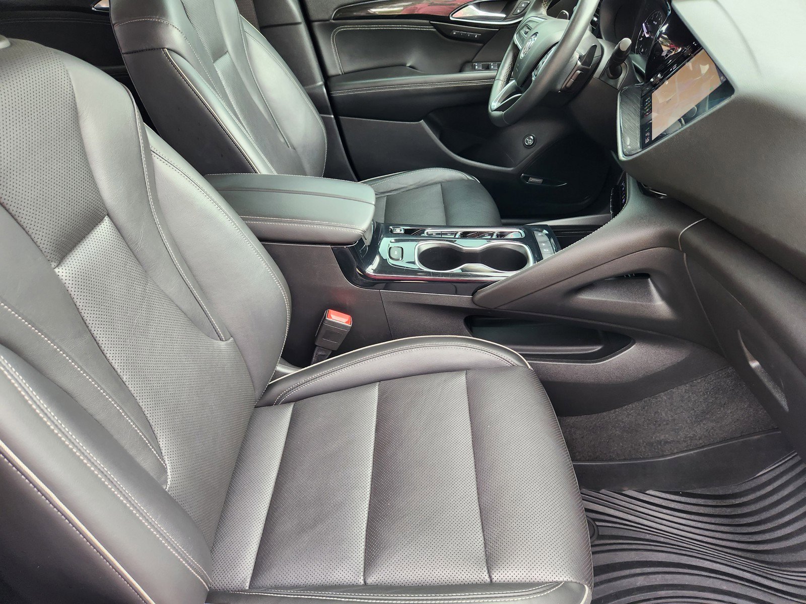 Used 2021 Buick Envision Essence w/ Technology Package I FWD image 12