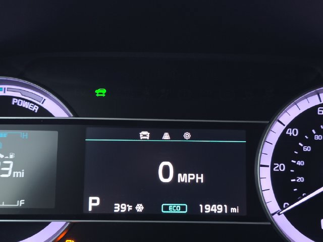 Certified 2022 Kia Niro LXS FWD image 28