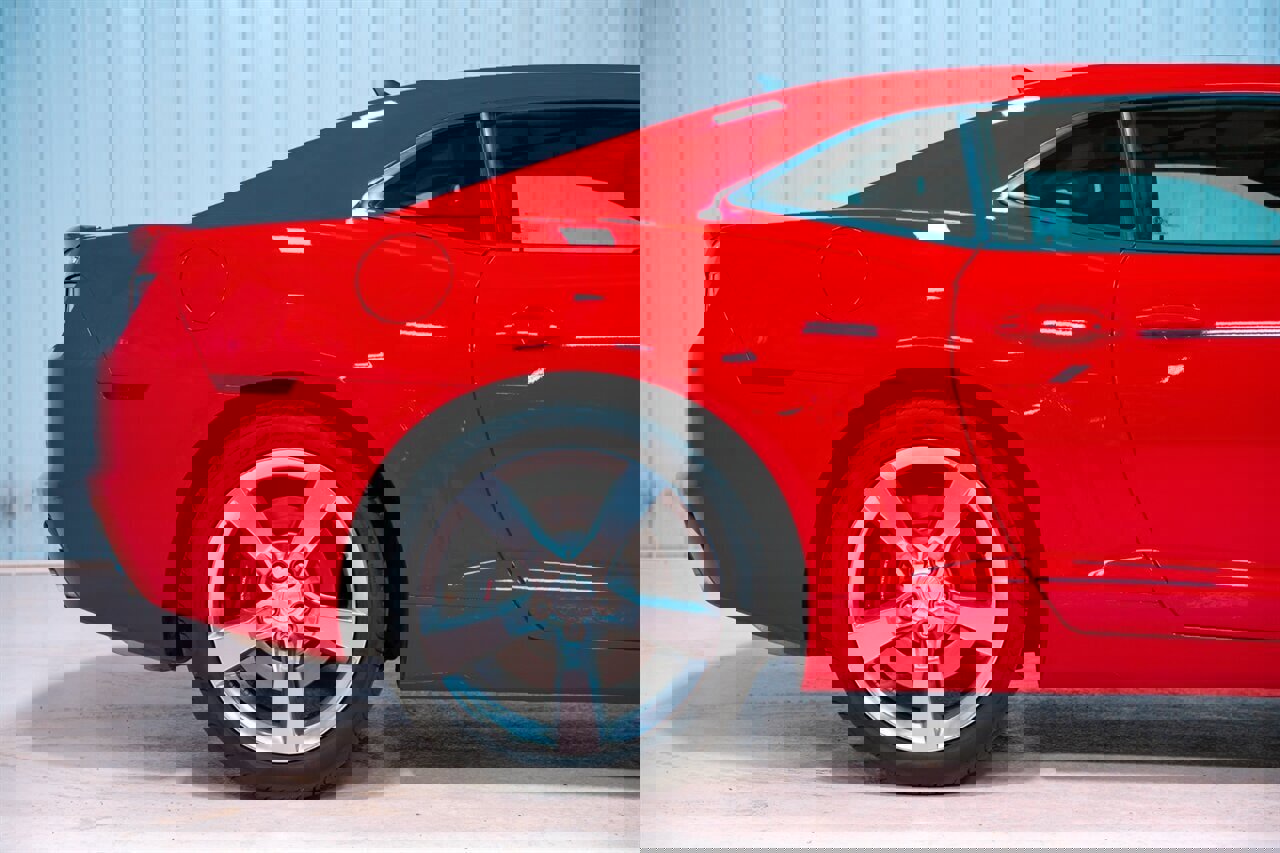 Used 2011 Chevrolet Camaro SS image 13