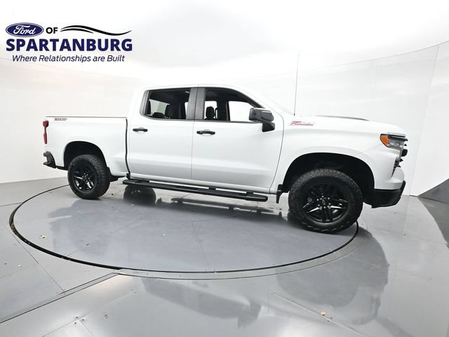 Used 2024 Chevrolet Silverado 1500 LT Trail Boss w/ Protection Package AWD/4WD image 1