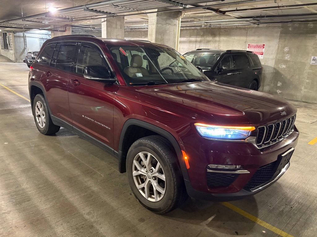 Used 2022 Jeep Grand Cherokee Limited AWD/4WD image 1