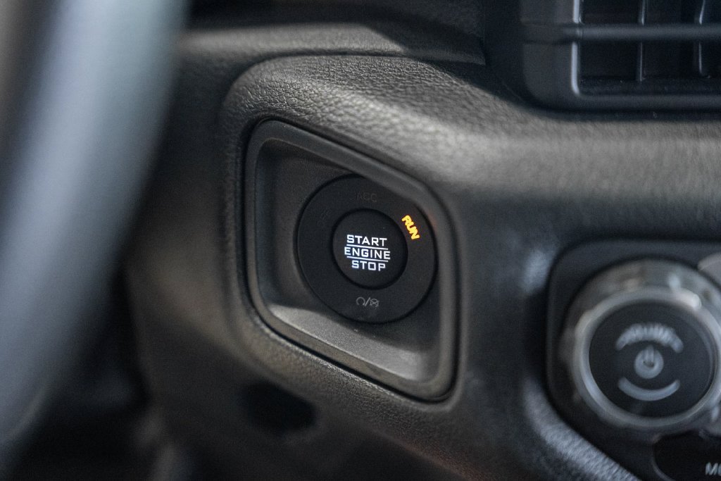 Used 2024 Jeep Wrangler Unlimited Sport AWD/4WD image 21
