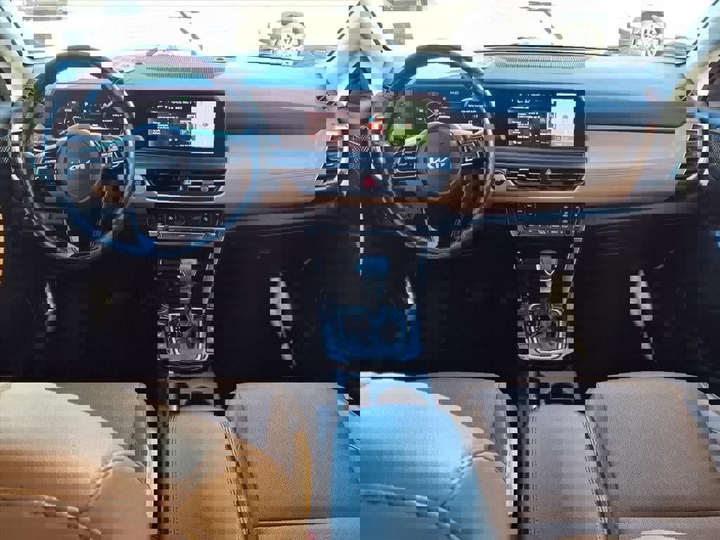 Used 2024 Kia Seltos EX video 2