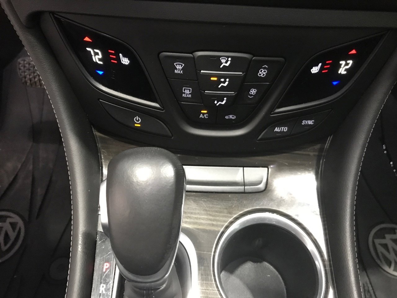 Used 2019 Buick Envision Premium image 19