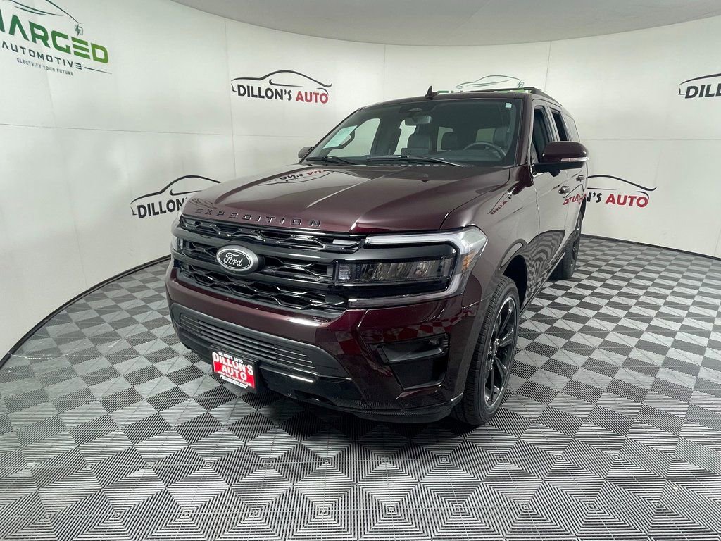 Used 2024 Ford Expedition Limited image 2