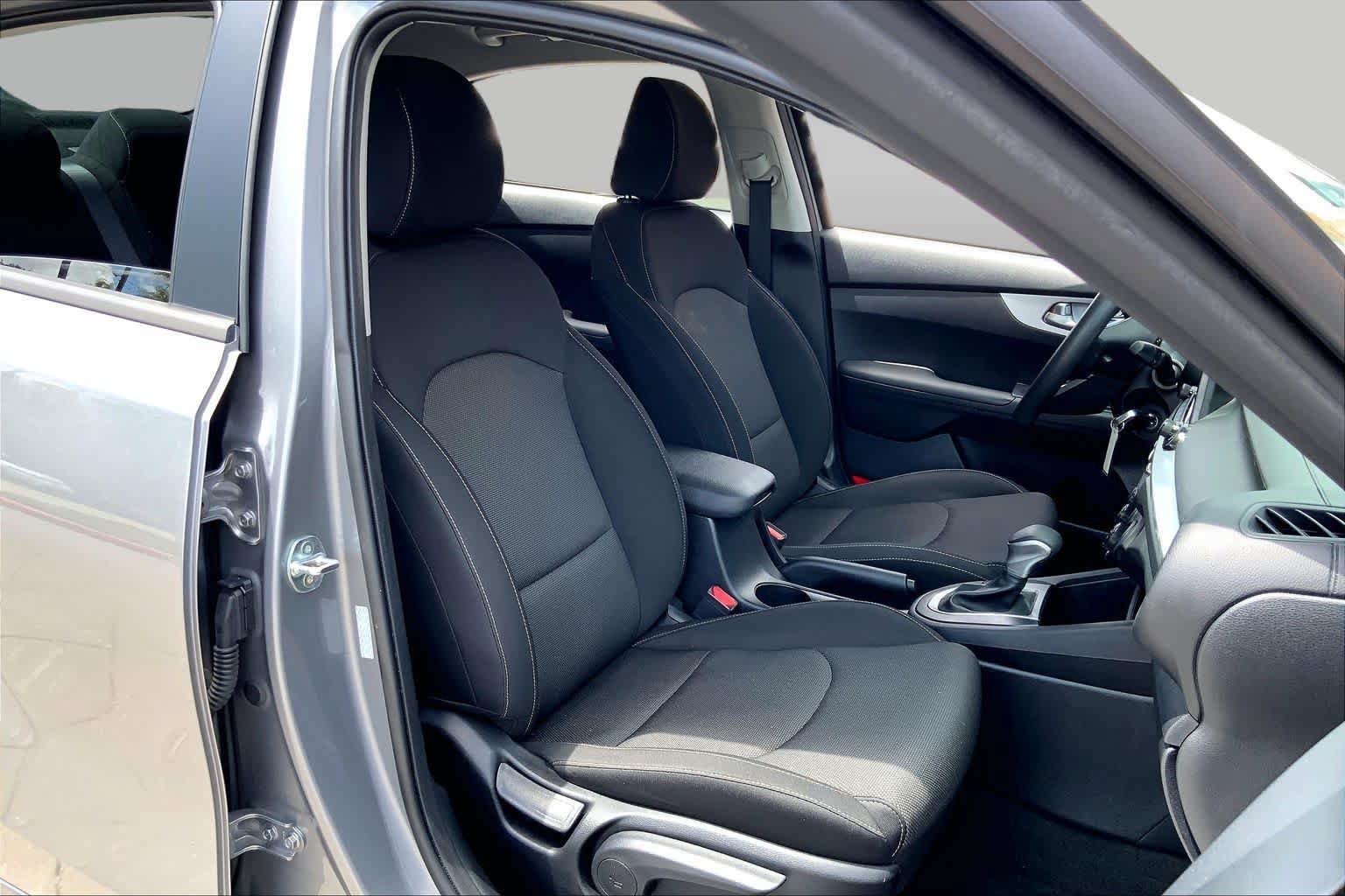 Certified 2024 Kia Forte LXS w/ LXS Technology Package FWD image 9