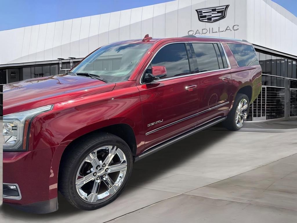 Used 2019 GMC Yukon XL Denali w/ Denali Ultimate Package AWD/4WD image 5