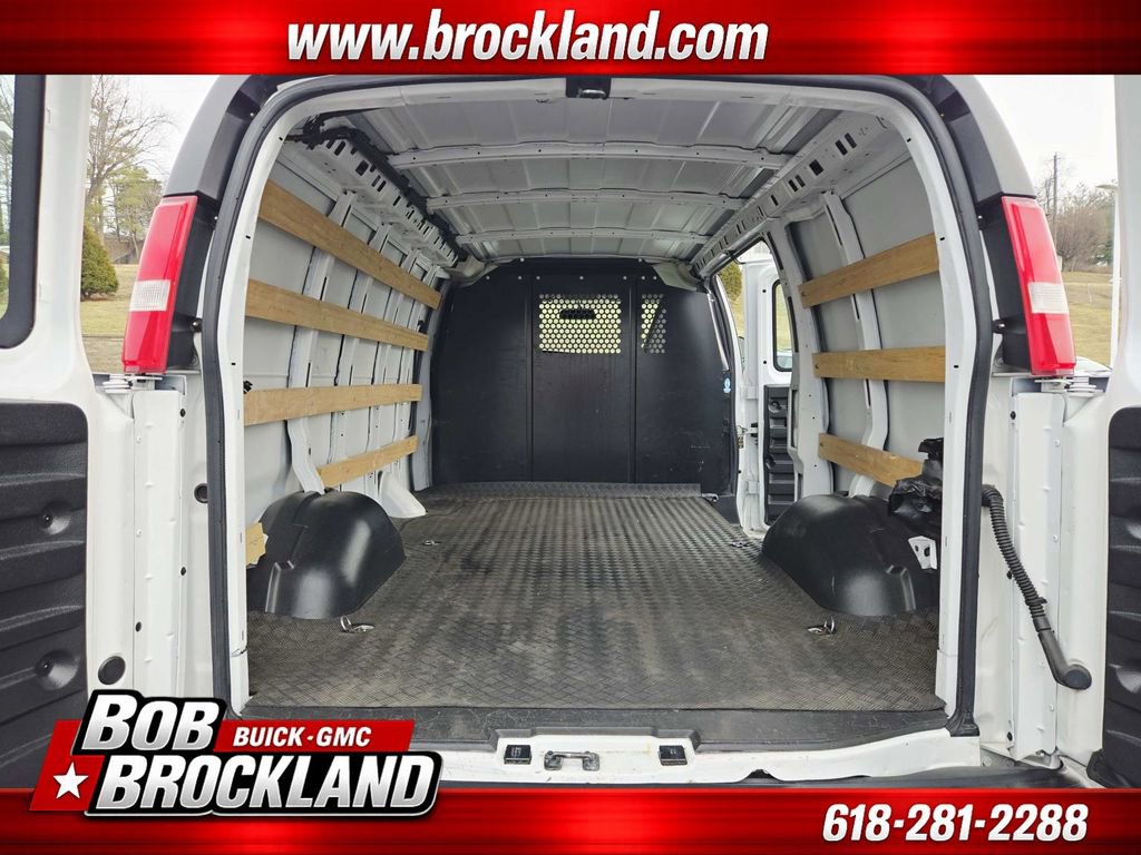 Used 2021 GMC Savana 2500 w/ Driver Convenience Package image 14