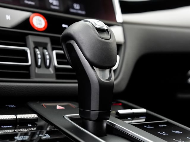 Certified 2026 Porsche Macan AWD/4WD image 20