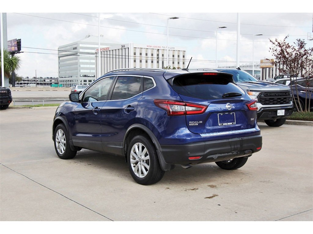 Used 2020 Nissan Rogue Sport SV image 4