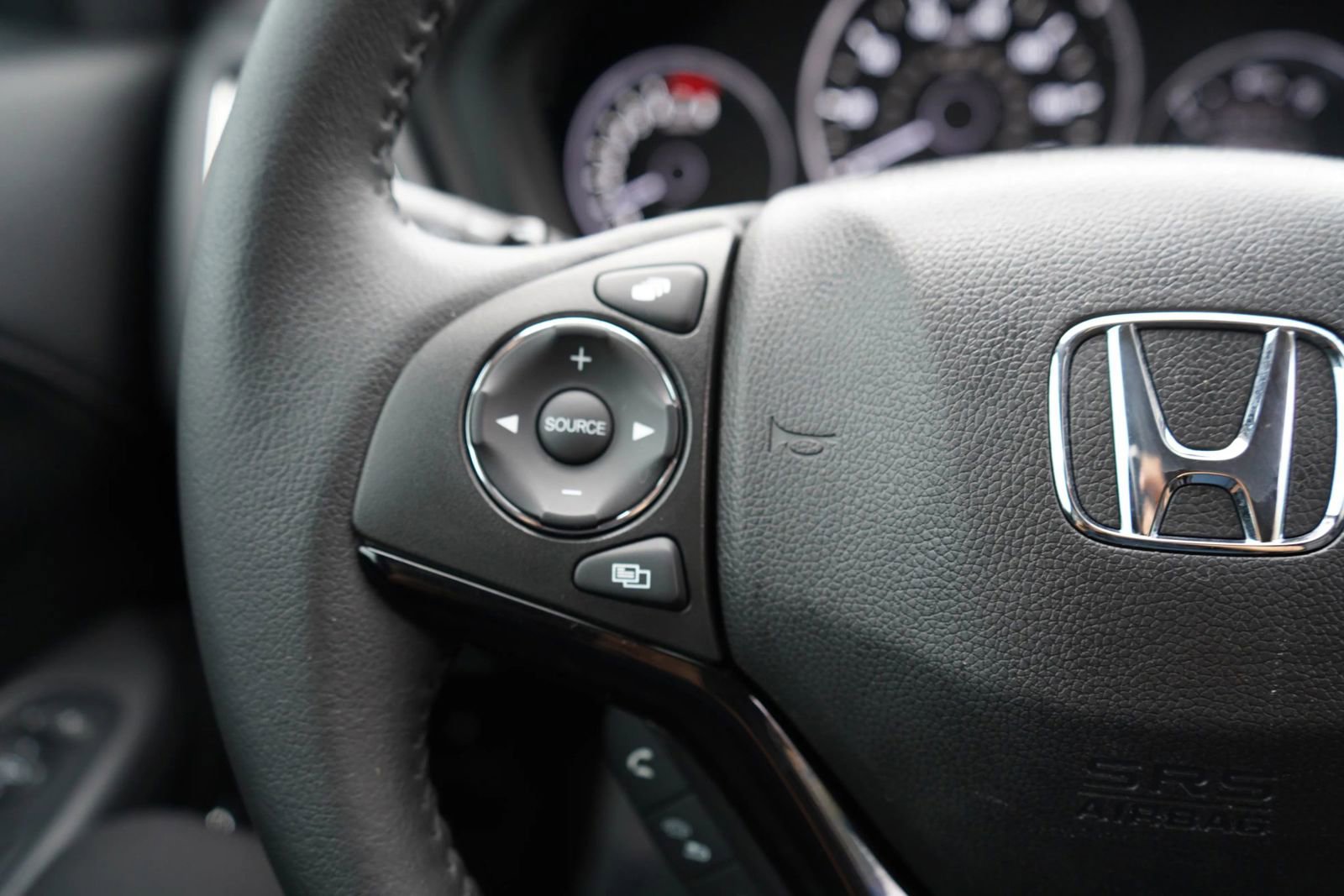 Used 2016 Honda HR-V EX-L image 14