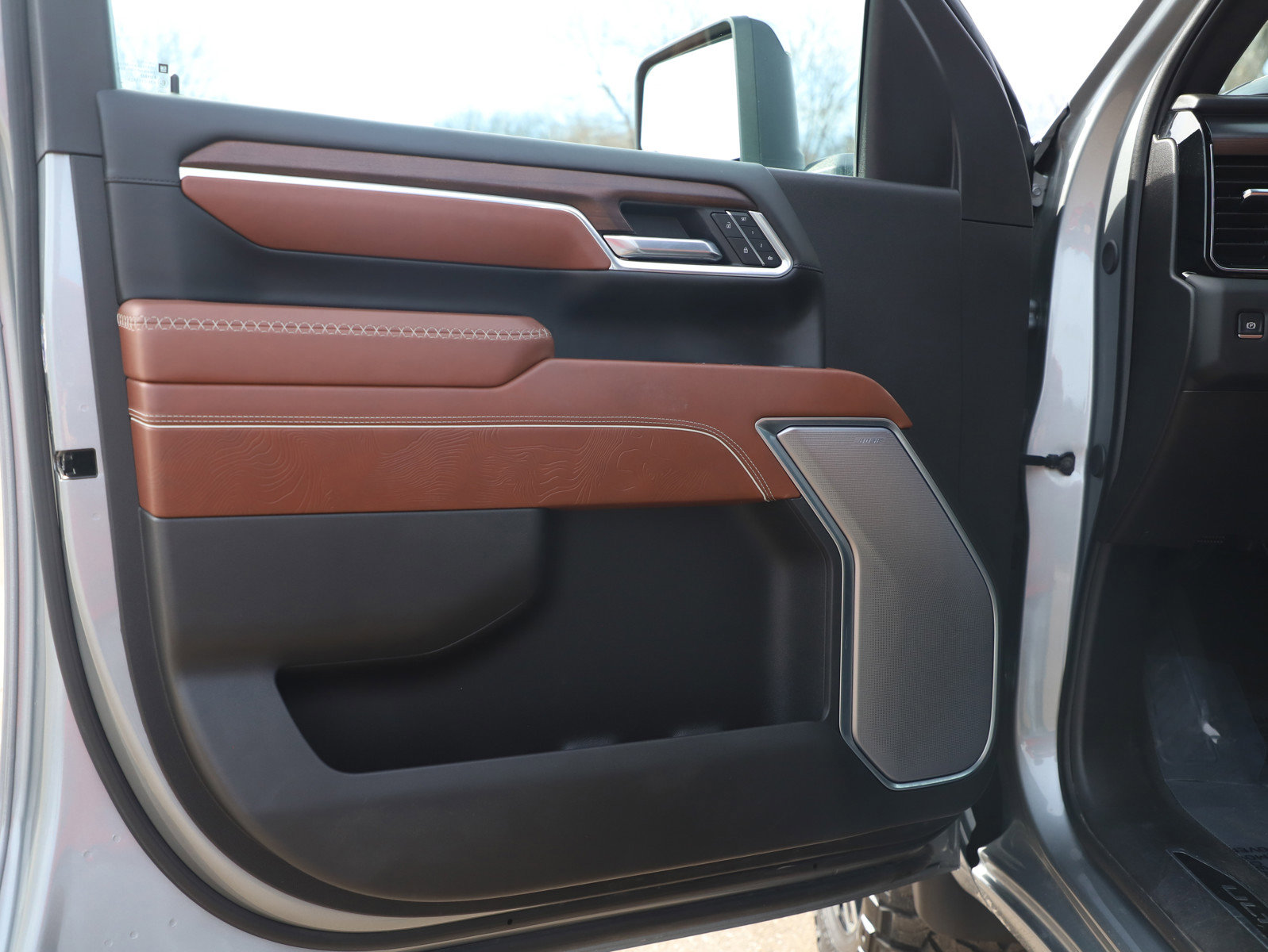 Used 2025 GMC Sierra 2500 Denali Ultimate image 19