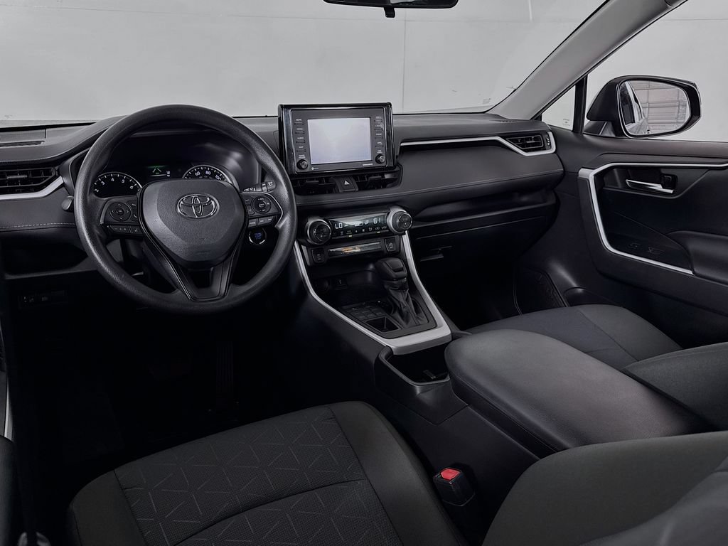 Used 2022 Toyota RAV4 XLE AWD/4WD image 27