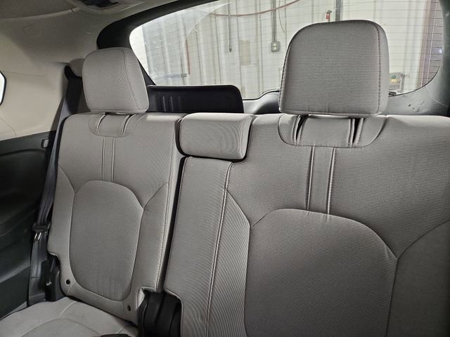 Used 2023 Honda Pilot LX image 17