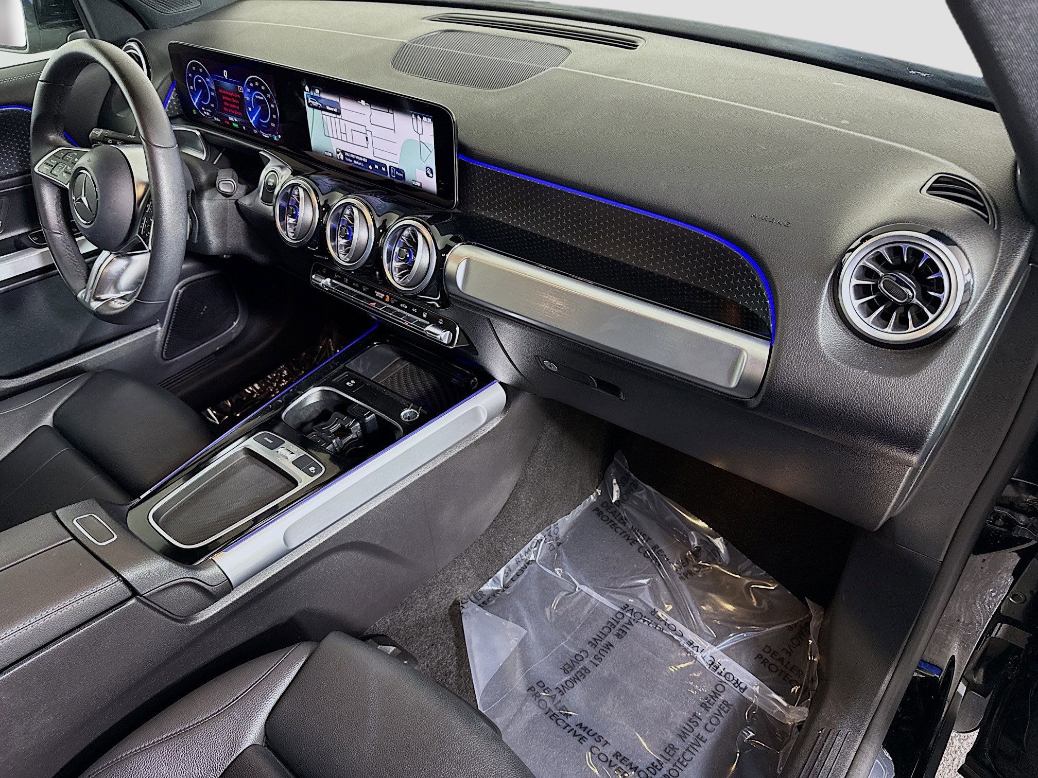 Used 2024 Mercedes-Benz EQB 300 4MATIC image 30