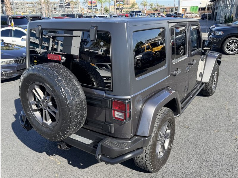 Used 2018 Jeep Wrangler Unlimited Sport image 13