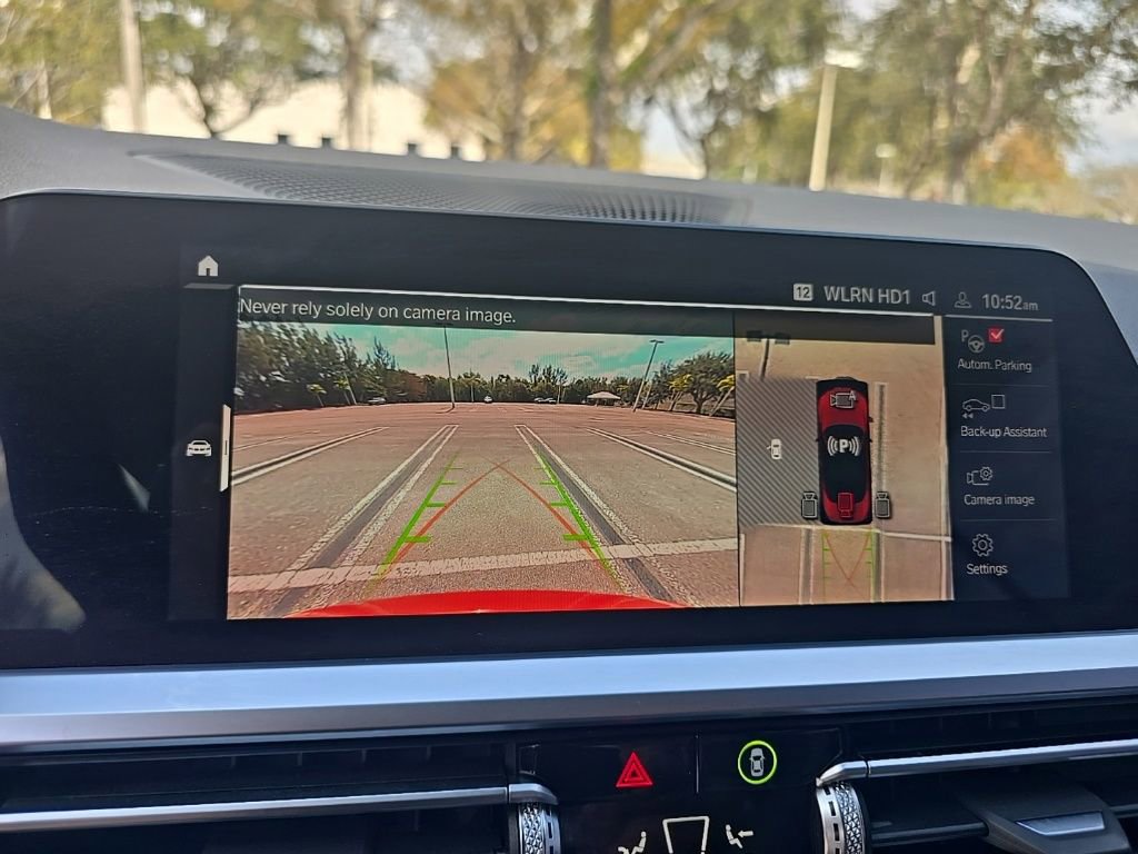 Used 2023 BMW M4 xDrive Competition w/ M Carbon Exterior Package image 17