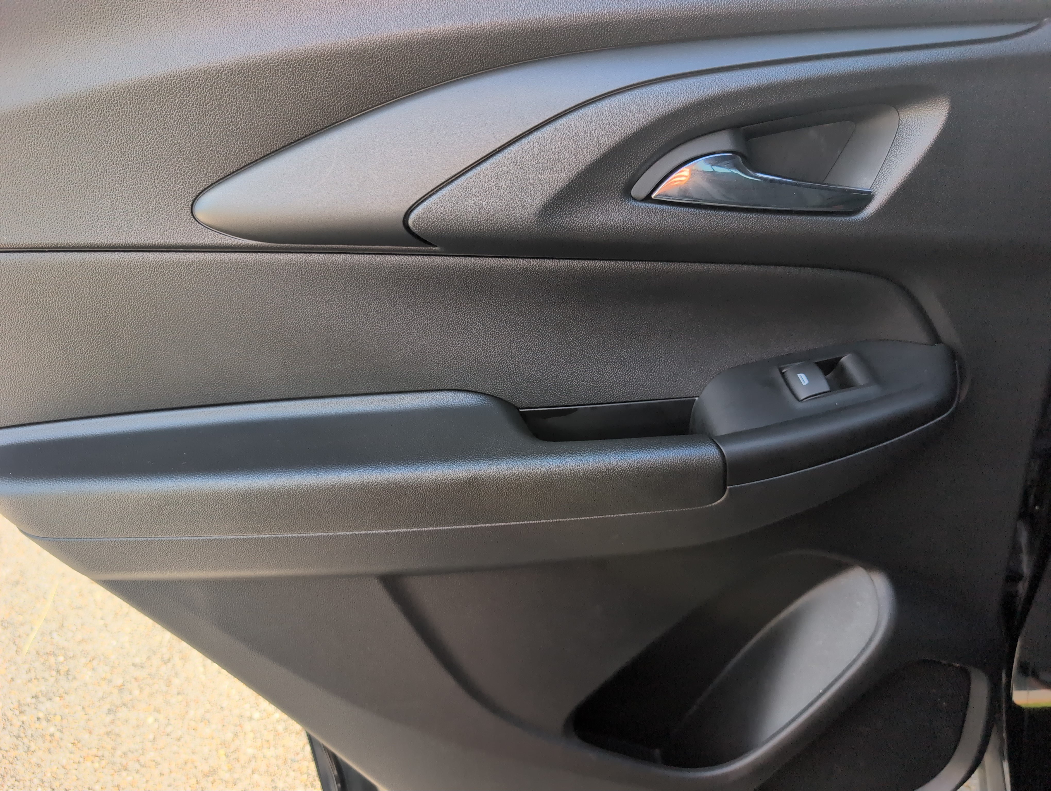 Used 2023 Chevrolet TrailBlazer RS w/ Convenience Package FWD image 32