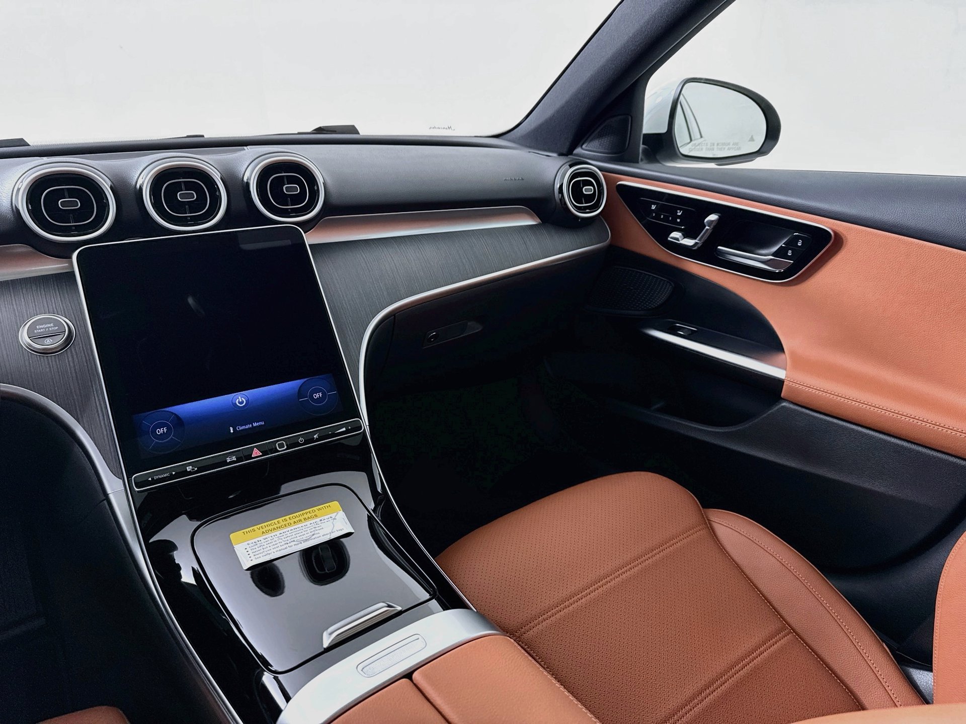 Used 2025 Mercedes-Benz C 300 Sedan image 25