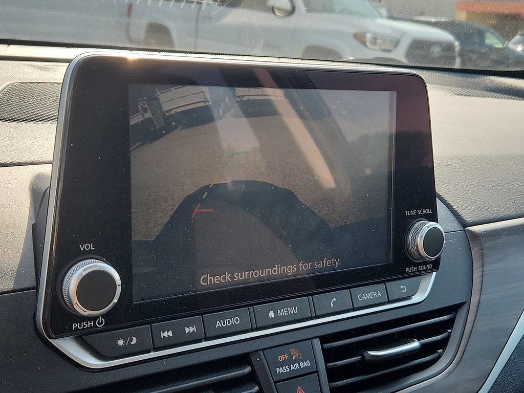 Used 2023 Nissan Altima 2.5 SV FWD image 12