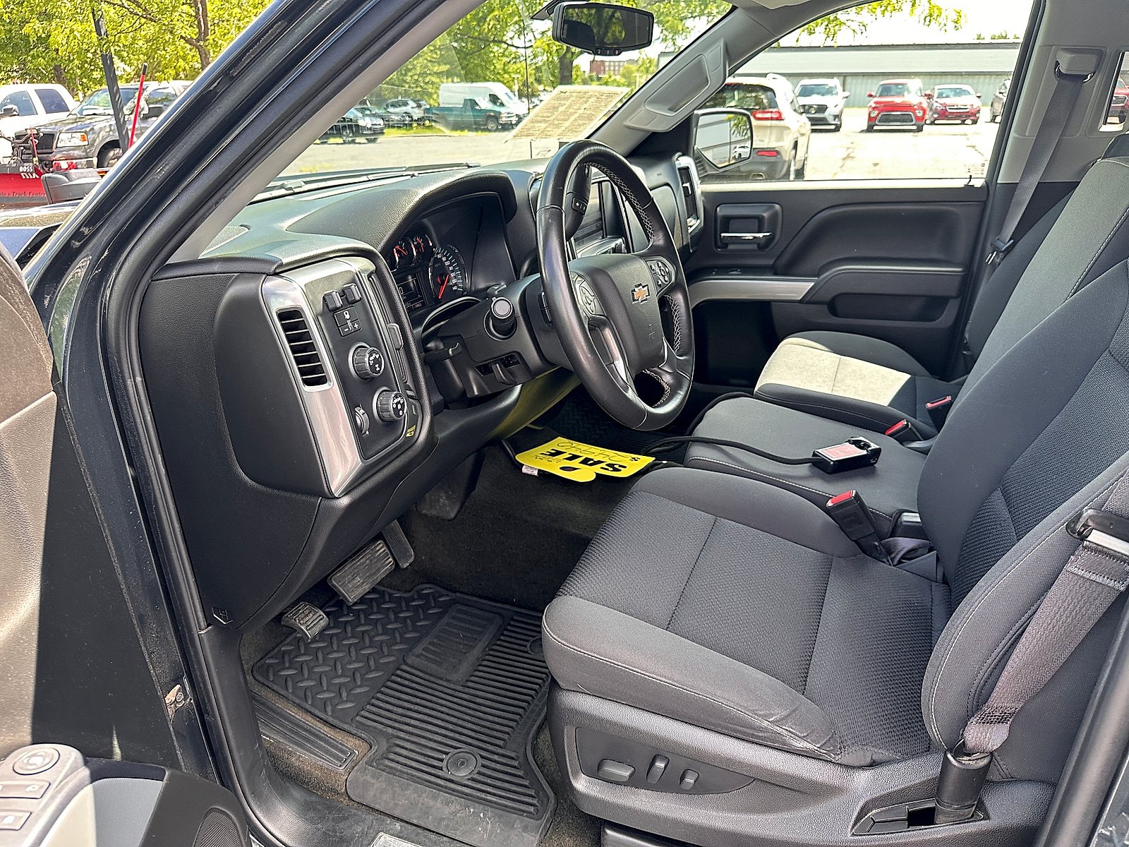 Used 2017 Chevrolet Silverado 1500 LT w/ All Star Edition AWD/4WD image 15