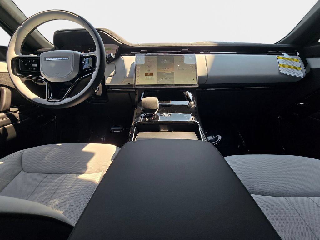 New 2026 Land Rover Range Rover Sport Dynamic SE AWD/4WD image 9