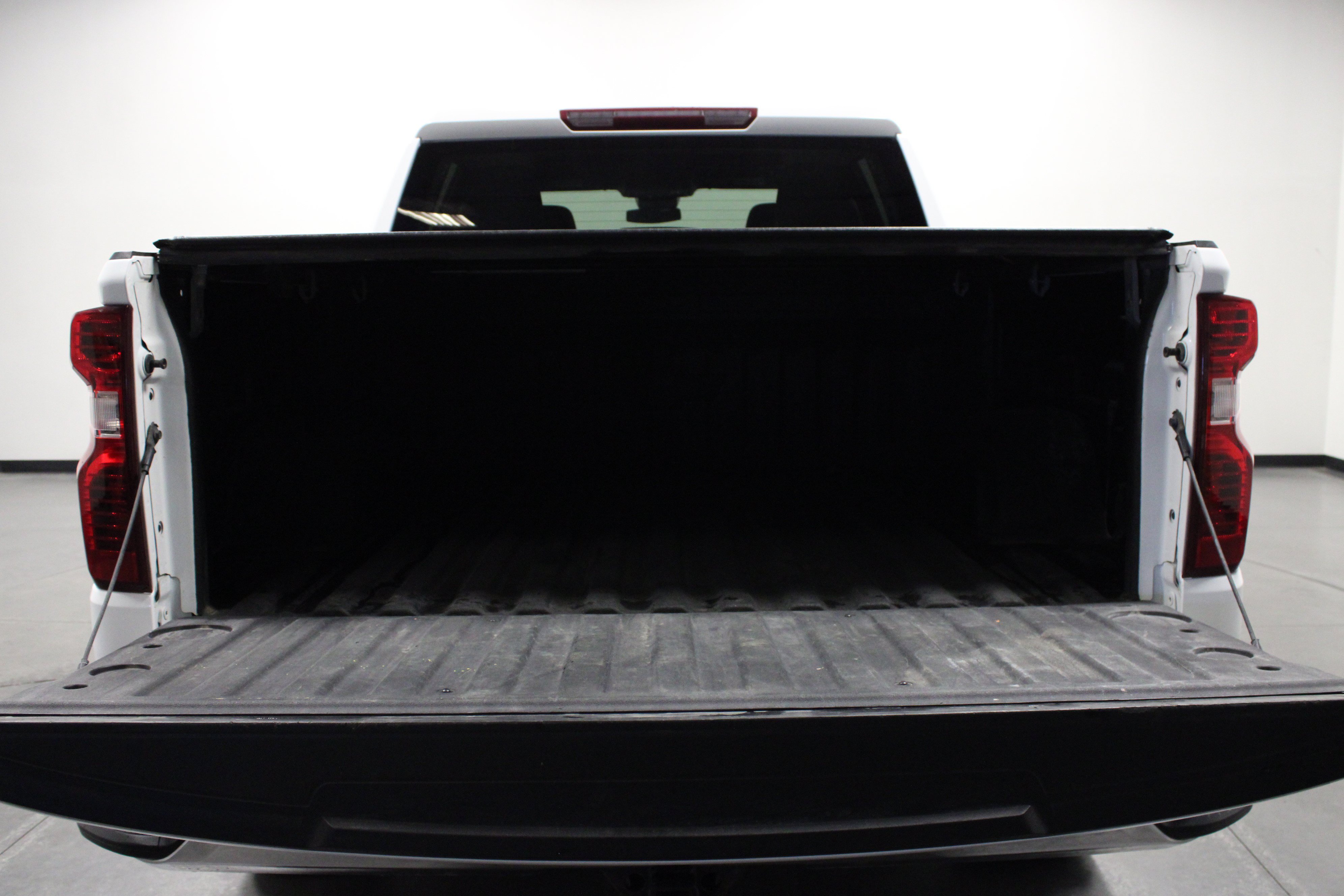 Used 2023 Chevrolet Silverado 1500 LT w/ Protection Package AWD/4WD image 14