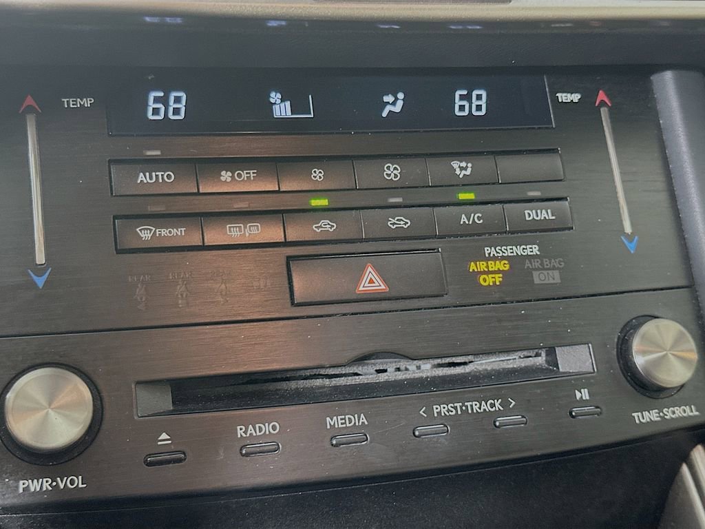 Used 2018 Lexus IS 300 w/ Accessory Package 2 RWD image 18