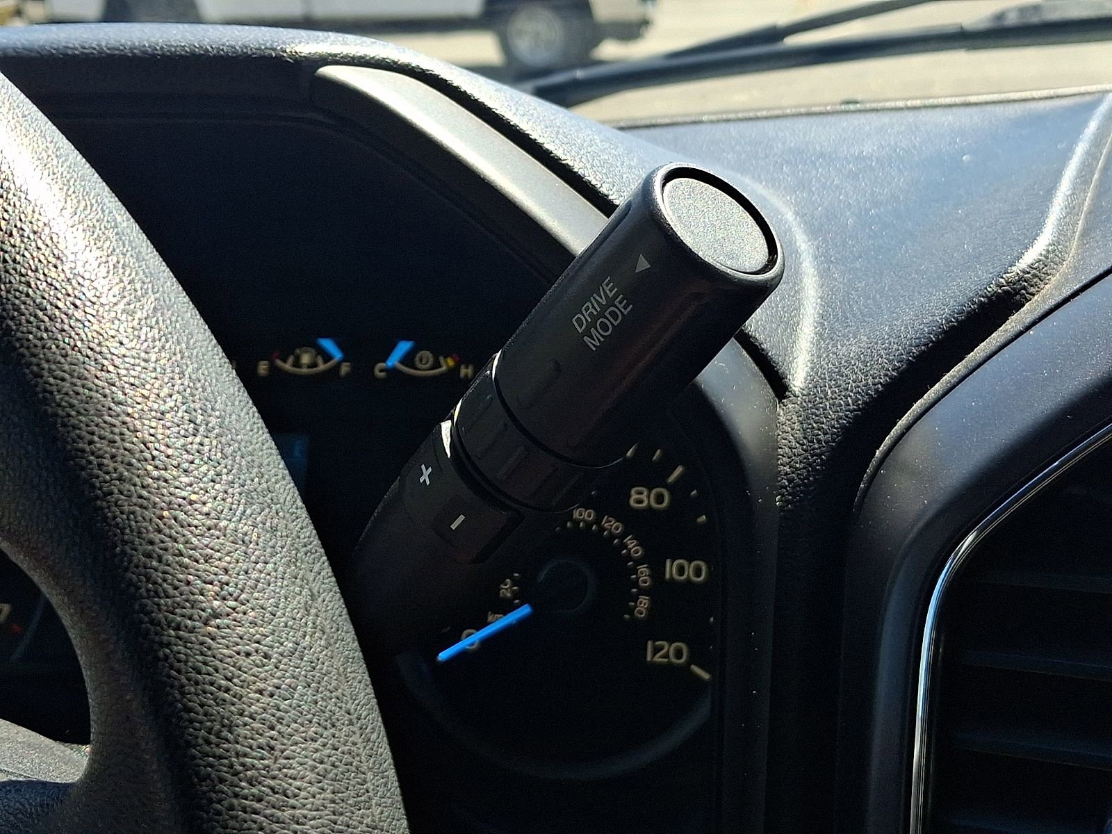 Used 2018 Ford F150 XLT AWD/4WD image 15