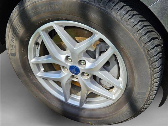 Used 2022 Ford Edge SEL w/ Convenience Package image 3