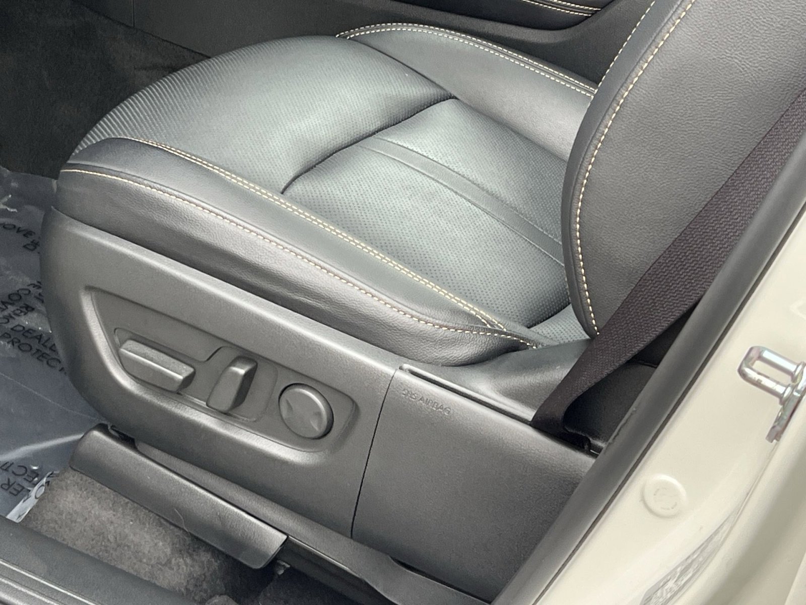 Used 2025 MAZDA CX-90 Plug-In Hybrid w/ Preferred image 12