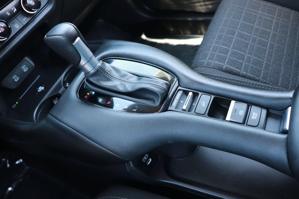 Certified 2026 Honda HR-V LX image 15