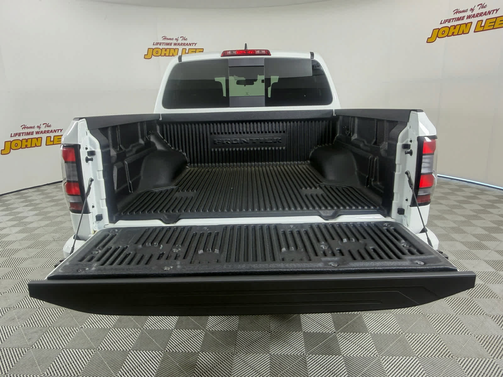 New 2026 Nissan Frontier PRO-4X AWD/4WD image 5