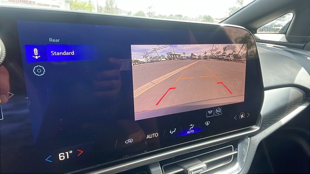 Used 2025 Chevrolet Equinox EV LT FWD image 20