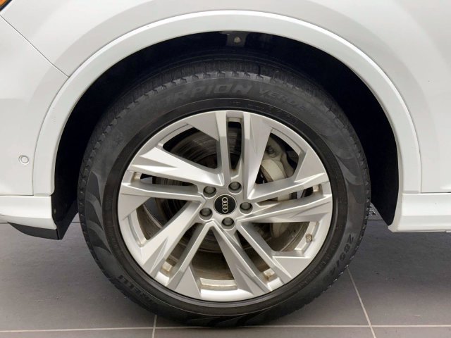 Used 2023 Audi Q7 2.0T Premium w/ Convenience Package AWD/4WD image 8