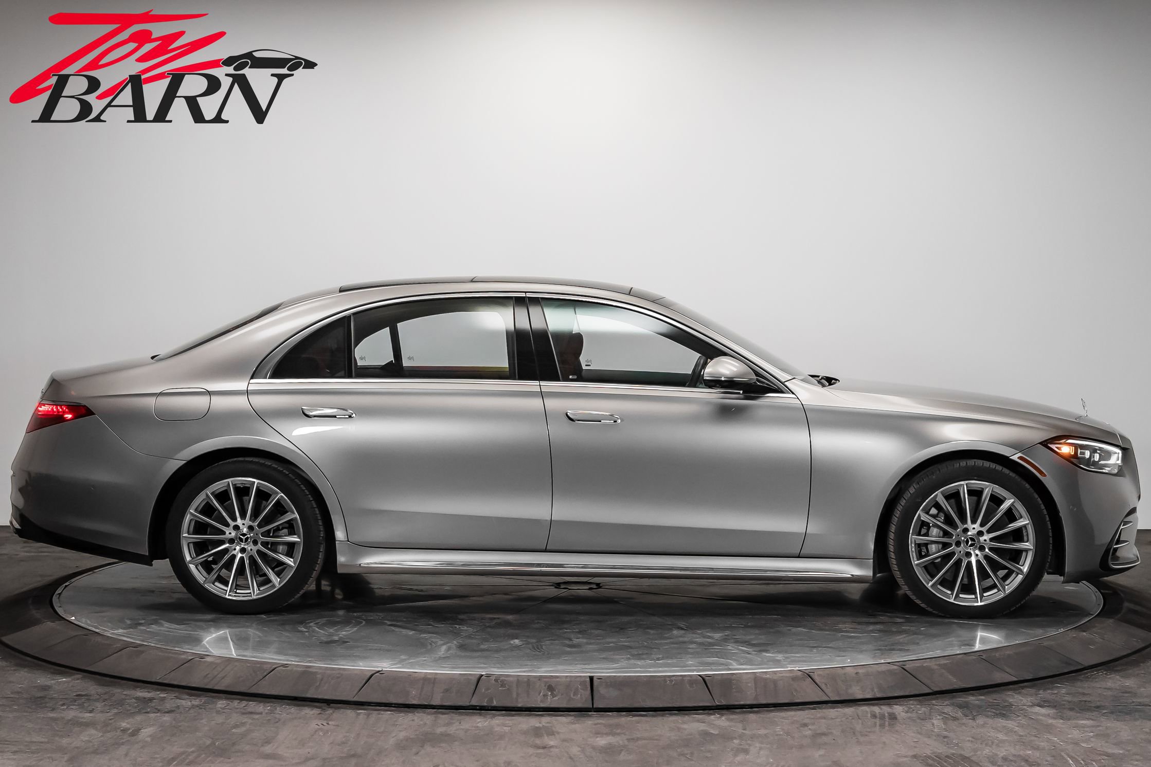 Used 2022 Mercedes-Benz S 580 4MATIC Sedan image 6