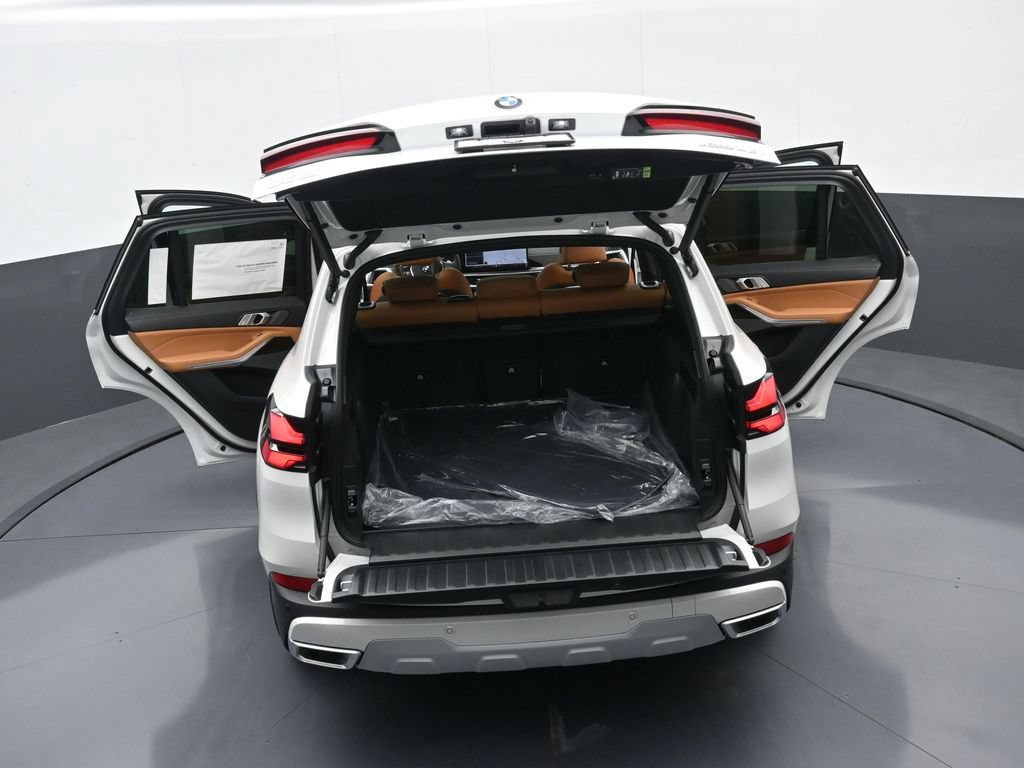 New 2026 BMW X5 xDrive40i w/ Premium Package AWD/4WD image 43