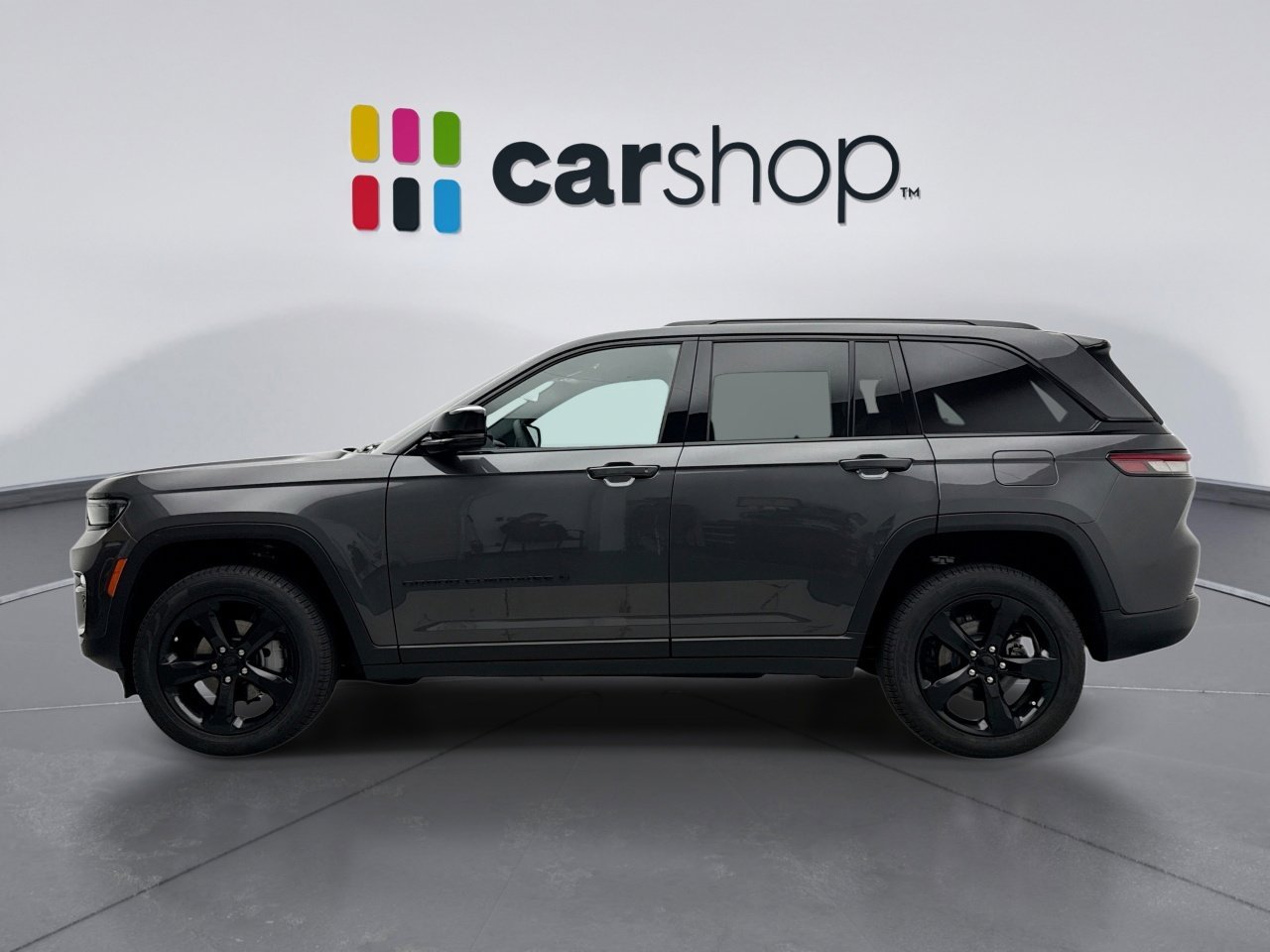 Used 2025 Jeep Grand Cherokee Limited w/ Black Appearance Package image 2