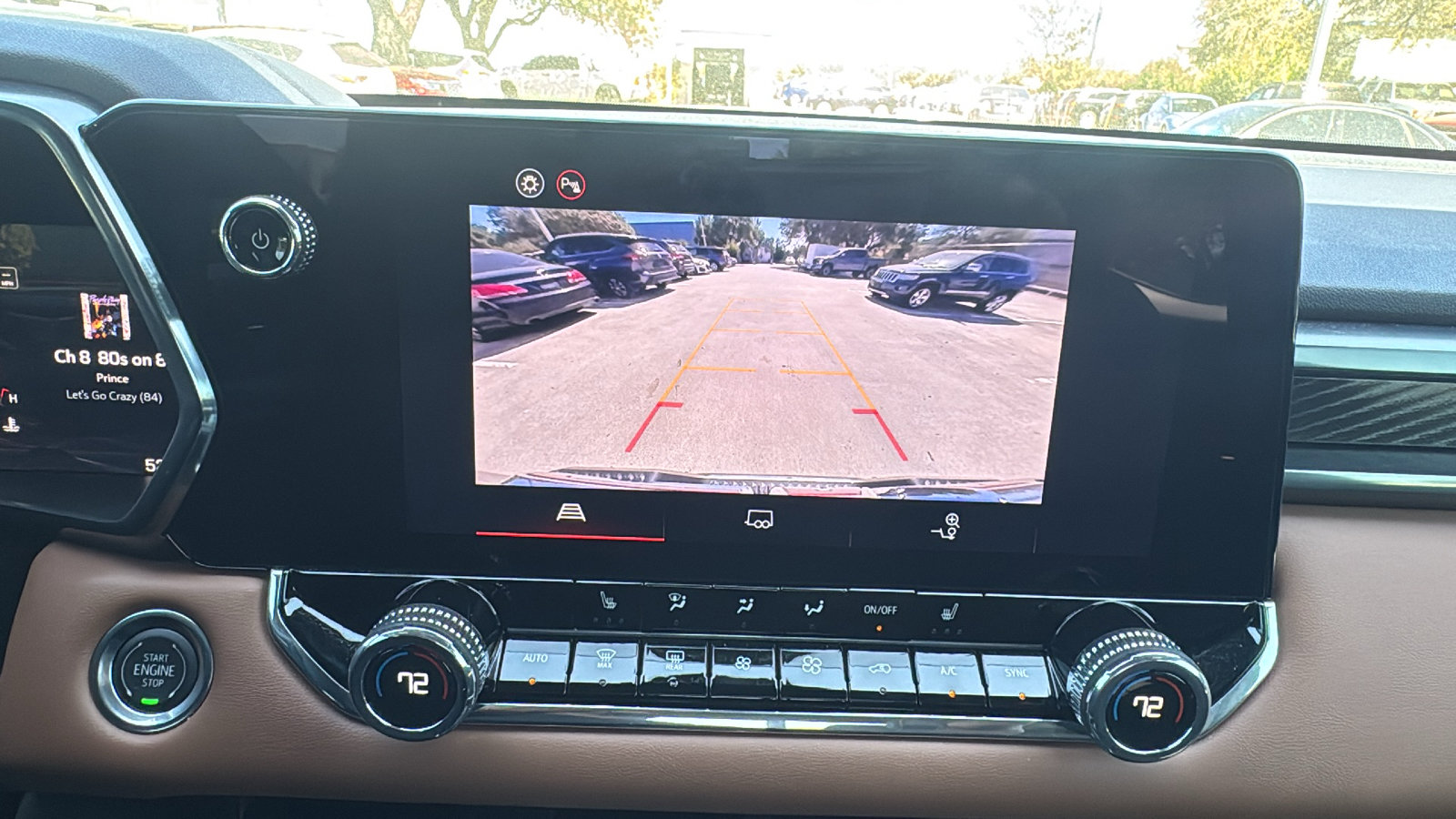 Used 2025 GMC Canyon AT4 image 18