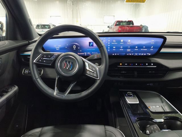 Used 2025 Buick Enclave Preferred AWD/4WD image 10