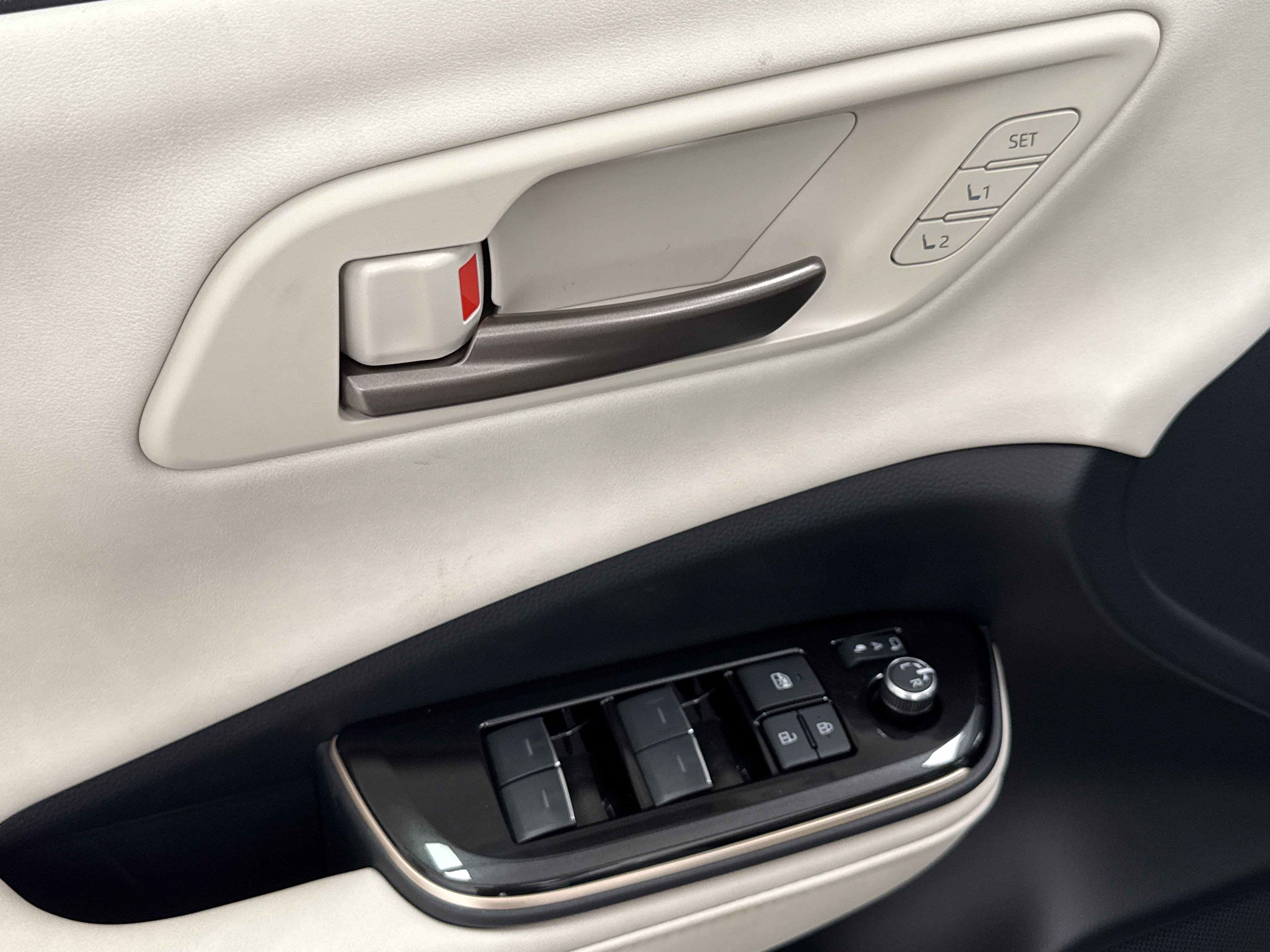 New 2026 Toyota Crown Limited w/ Advanced Technology Package image 15